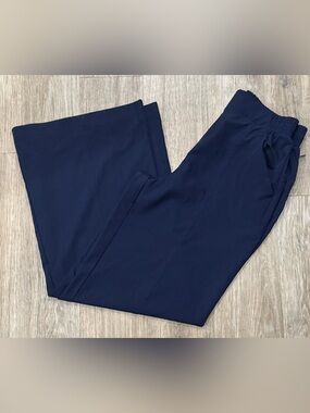 Fabletics Downtown Wide Leg Pant Deep Navy Women’s Small Zip Pocket High Waisted